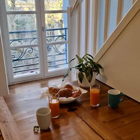 Lovely One Bedroom In The Old Town Of Διαμέρισμα *