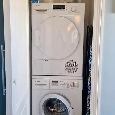 Lovely One Bedroom In The Old Town Of * Αντίμπ